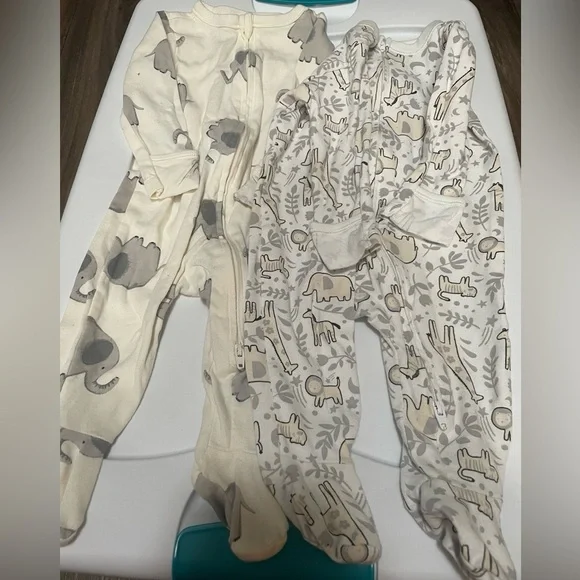 Old Navy Sleepers - Picture 4 of 4